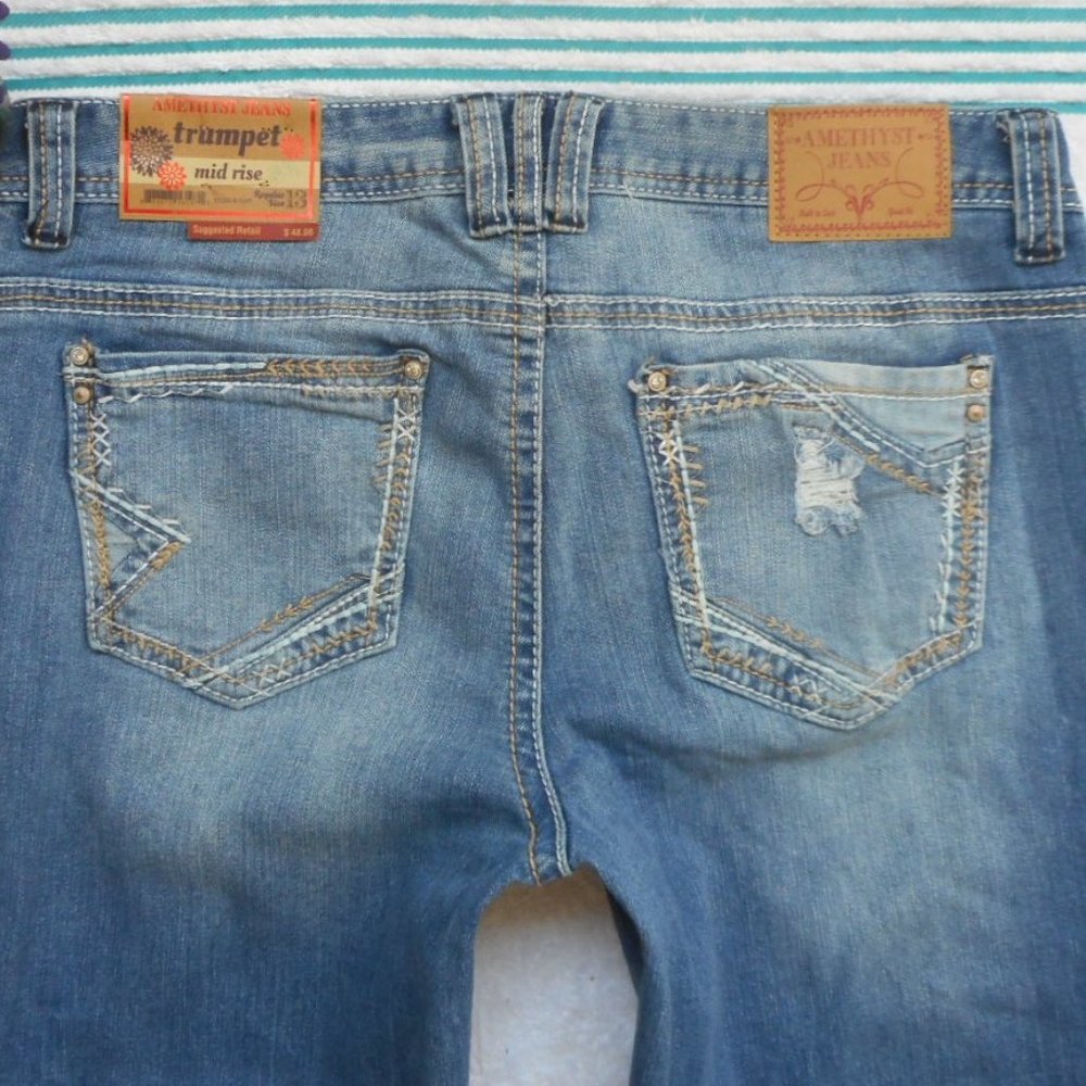 NEW Amethyst Jeans Distressed Boot Cut Denim Size 13 - Picture 9 of 13